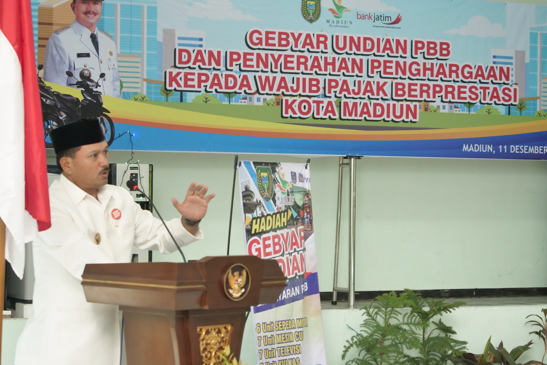 GEBYAR UNDIAN PBB 2019 SIAPKAN 6 undian Sepeda Motor dan 93 alat elektronik.